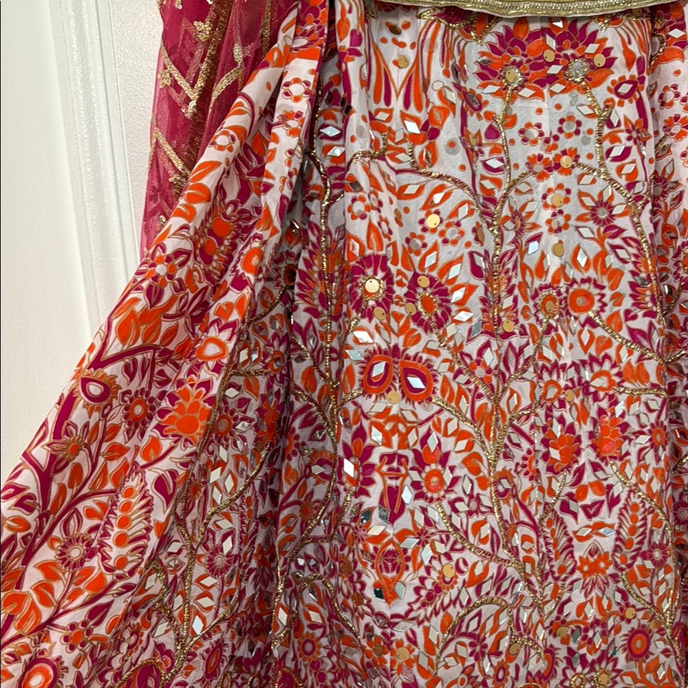 Floral and mirror Lahenga - Picture 5 of 8